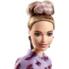 Barbie Fashionistas molett baba lila ruhában – 75-ös