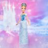 Disney Princess Hamupipőke baba csillogó ruhában