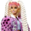 Barbie baba extravagáns ruhában kisállattal – szőke két copffal