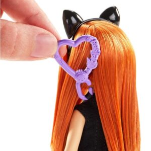 Barbie Chelsea baba jelmezben – cicás