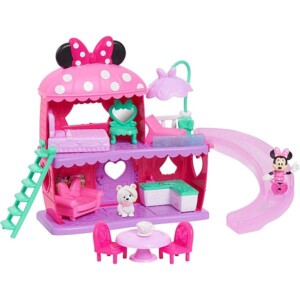 Minnie egér babaháza figurákkal