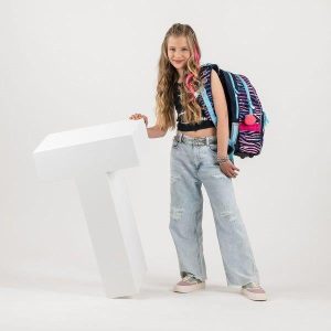 TOPGAL ergonomikus iskolatáska hátizsák KIMI – Zebra Sunset