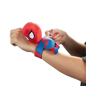 Spiderman pattintós karkötő plüss 17 cm