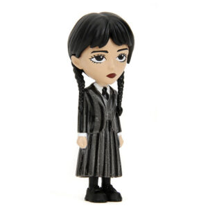 Wednesday fém figura – Wednesday Adams iskolai uniformisban