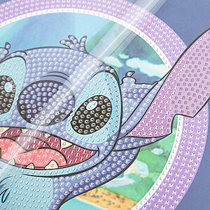 Gyémántszemes kirakó – Stitch emléklap 18×18 cm